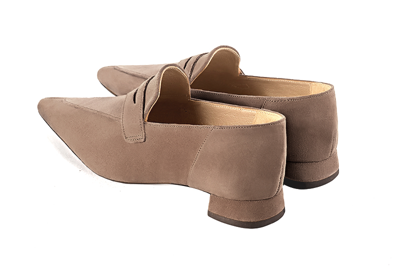 Biscuit beige women's essential loafers. Pointed toe. Flat flare heels. Rear view - Florence KOOIJMAN